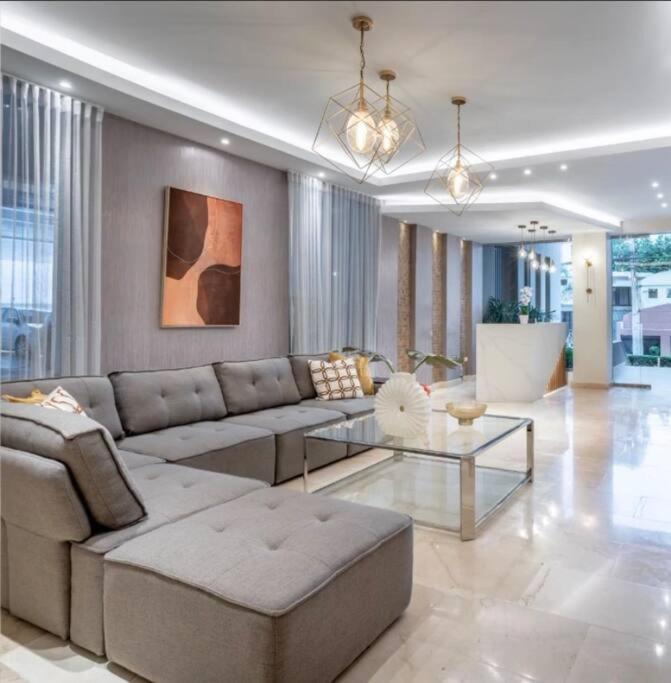 Dom. Rep. Exclusive 2 Bed Apt. Evaristo Morales サントドミンゴ エクステリア 写真