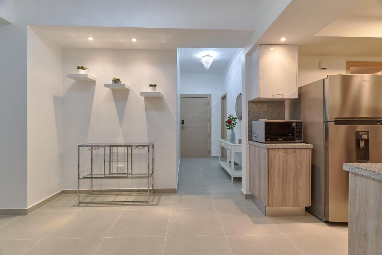 Dom. Rep. Exclusive 2 Bed Apt. Evaristo Morales サントドミンゴ エクステリア 写真