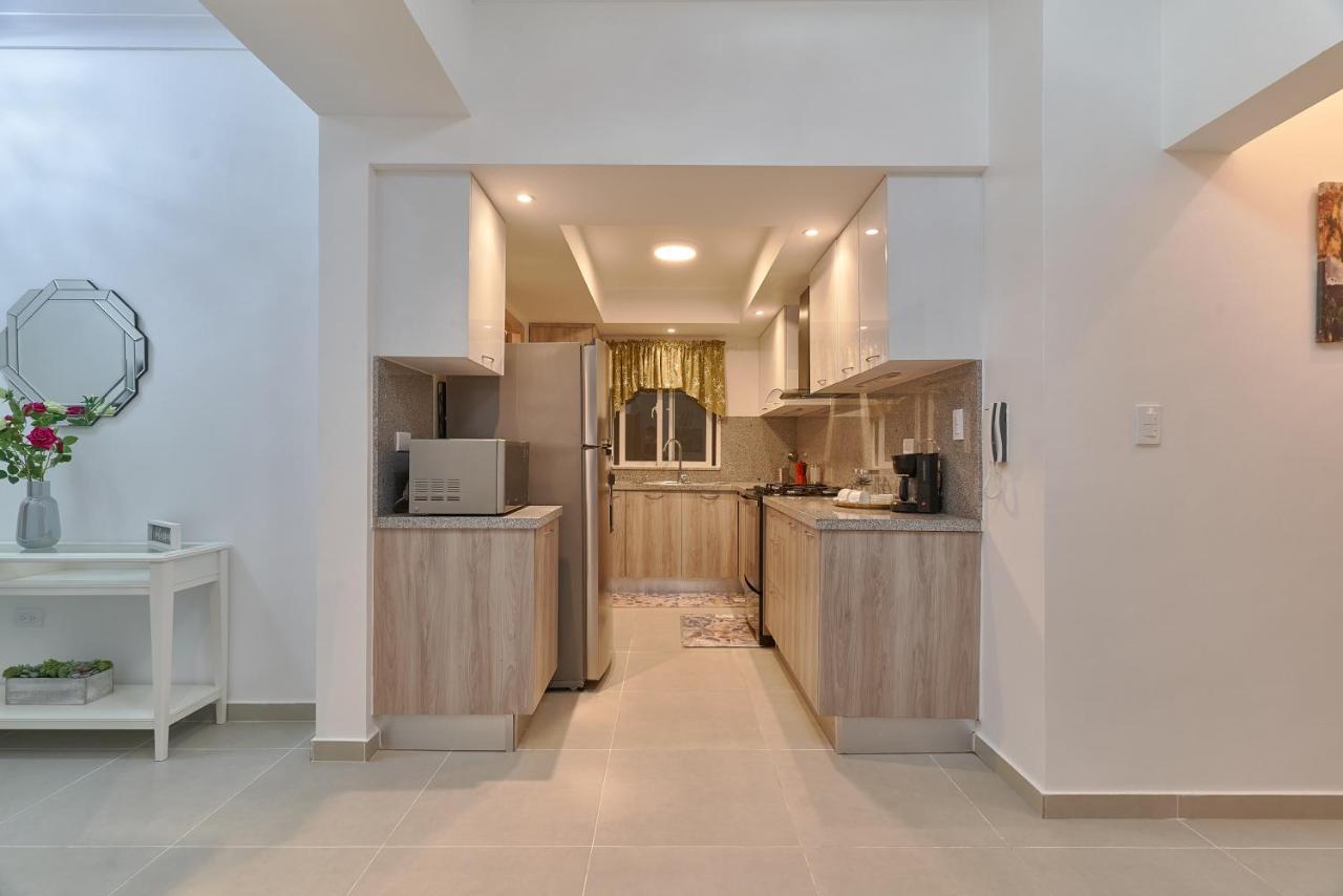 Dom. Rep. Exclusive 2 Bed Apt. Evaristo Morales サントドミンゴ エクステリア 写真