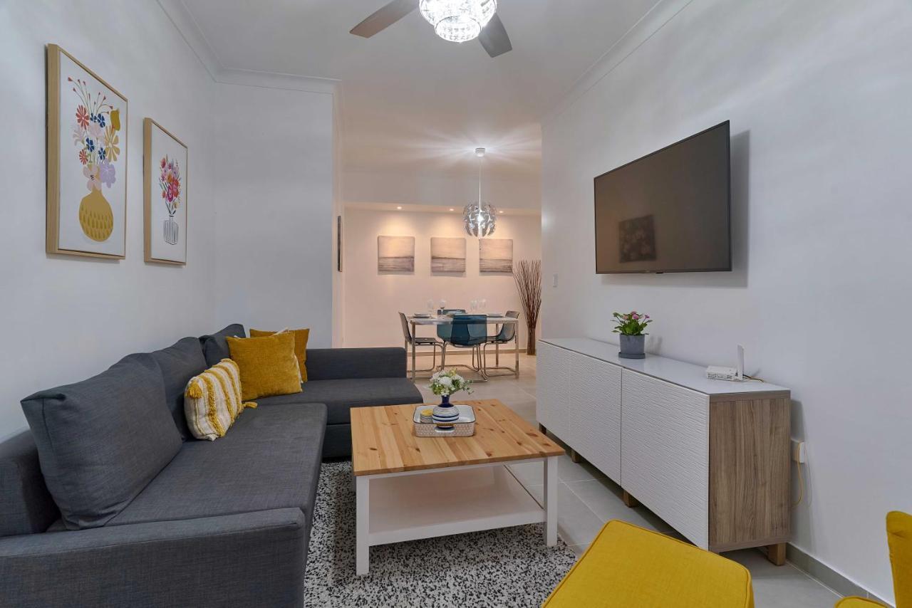 Dom. Rep. Exclusive 2 Bed Apt. Evaristo Morales サントドミンゴ エクステリア 写真