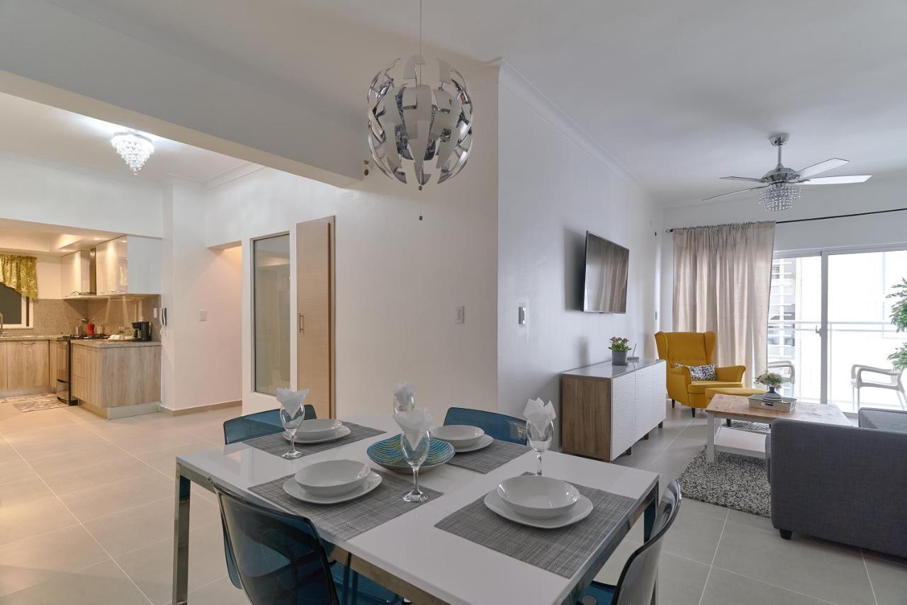 Dom. Rep. Exclusive 2 Bed Apt. Evaristo Morales サントドミンゴ エクステリア 写真