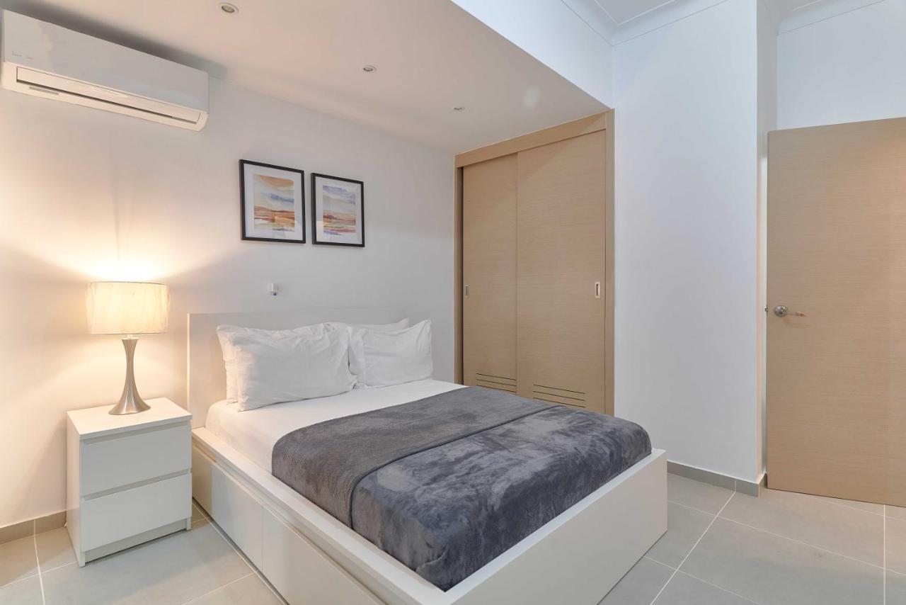 Dom. Rep. Exclusive 2 Bed Apt. Evaristo Morales サントドミンゴ エクステリア 写真